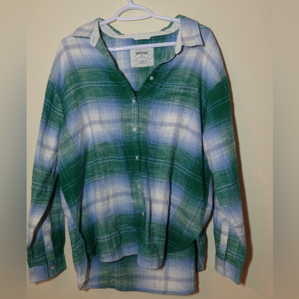 American Eagle Green Plaid Boyfriend Flannel Shirt - Women’s Medium